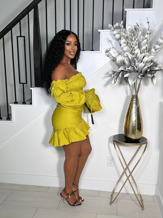 FEEL THE PRESSURE OFF THE SHOULDER SKIRT SET (GREEN)