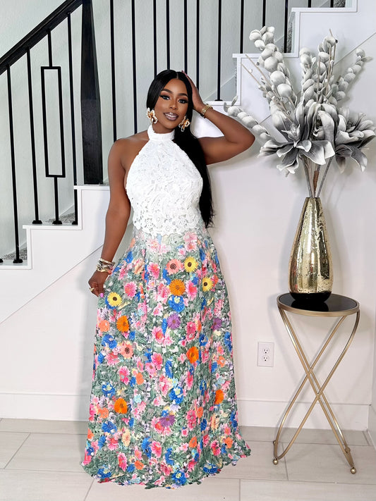 FLORAL GODDESS LACE MAXI DRESS