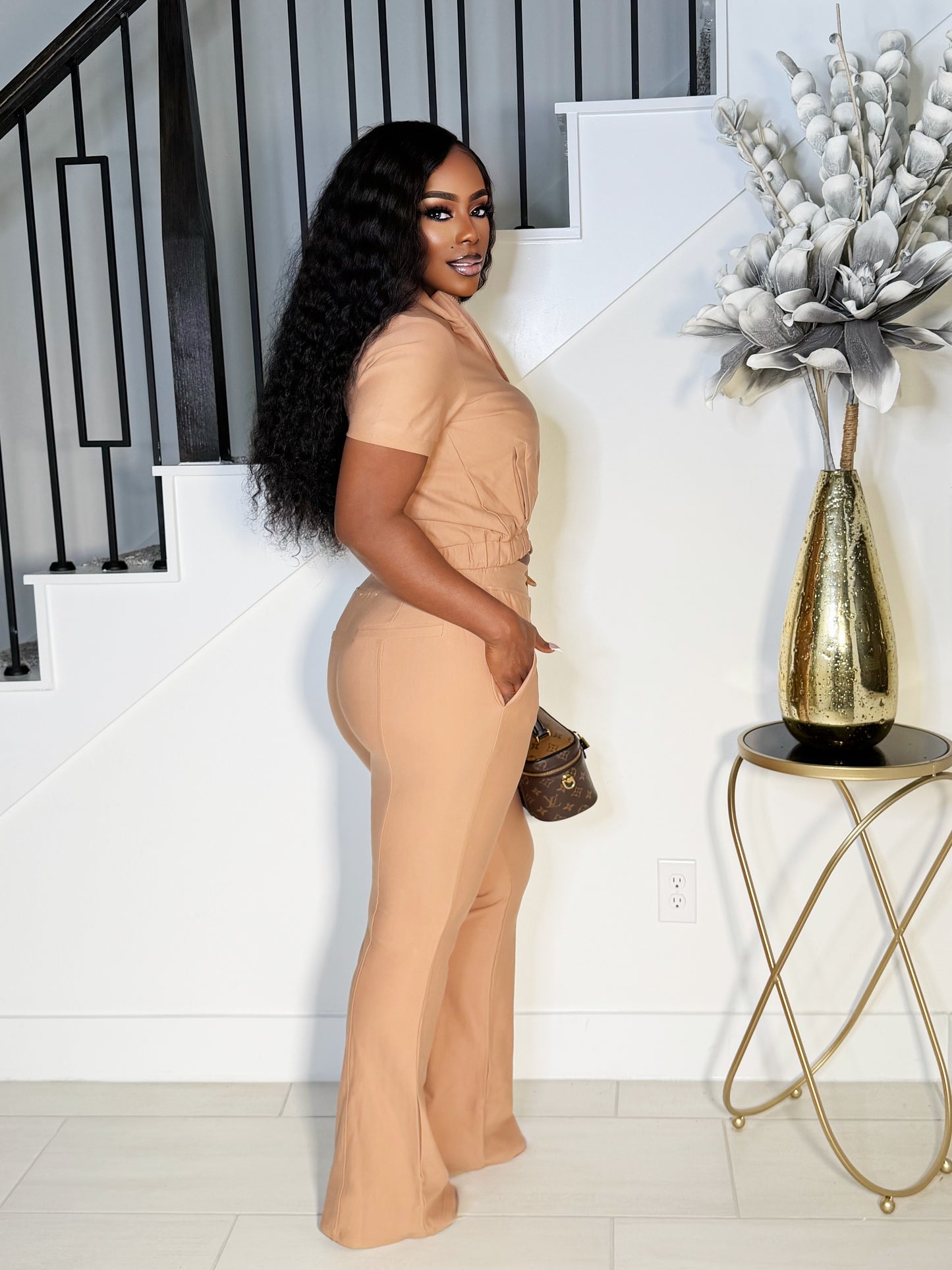 MISS LISA SHORT SLEEVES FLARE TACK PANTS SET (MOCHA)