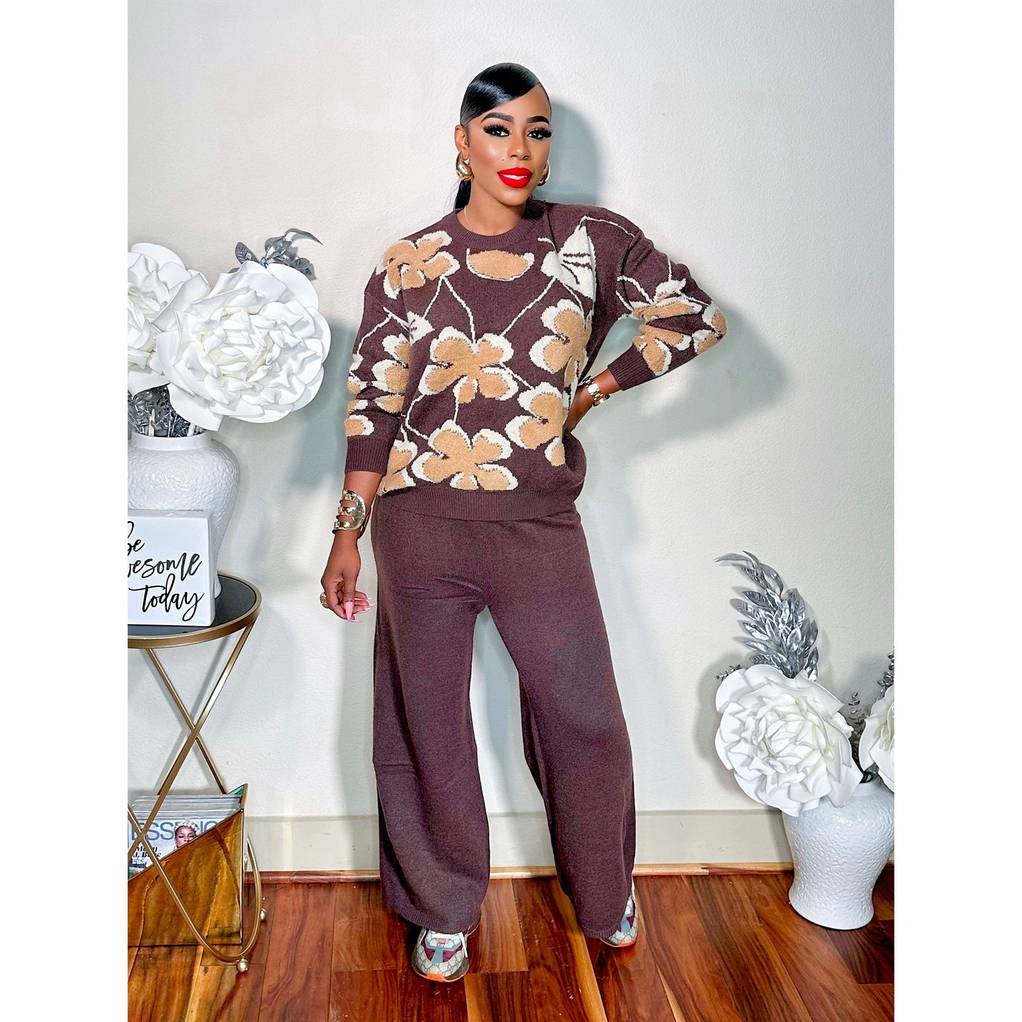 SHE'S OUT SWEATER SET (DARK BROWN)
