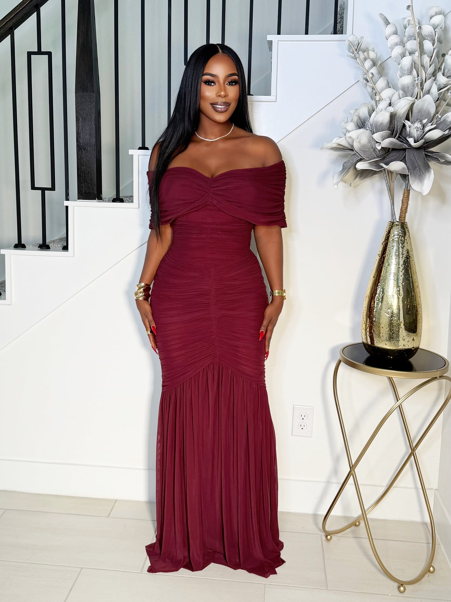 SHERLY OFF THE SHOULDER MAXI DRESS (MAROON)