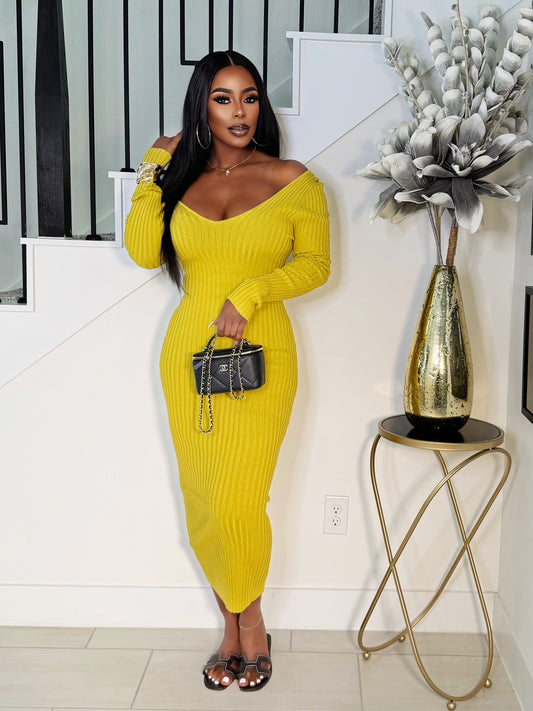 HUG ME LONG SLEEVES MAXI DRESS (GREEN)