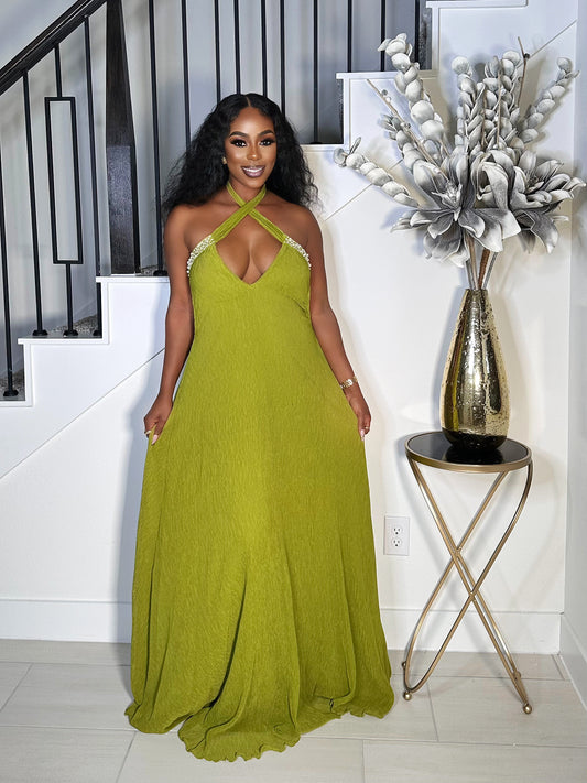 SHE'S AN ICON CROSS NECK MAXI DRESS