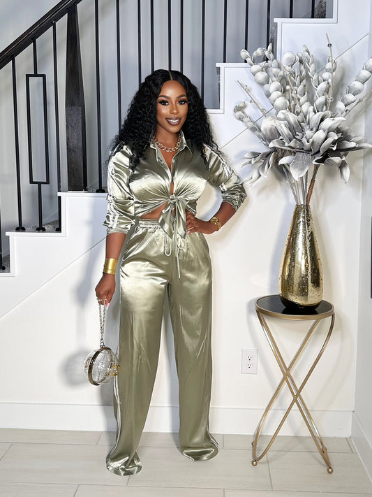 SO SILKY BUTTON DOWN PANTS SET (OLIVE)